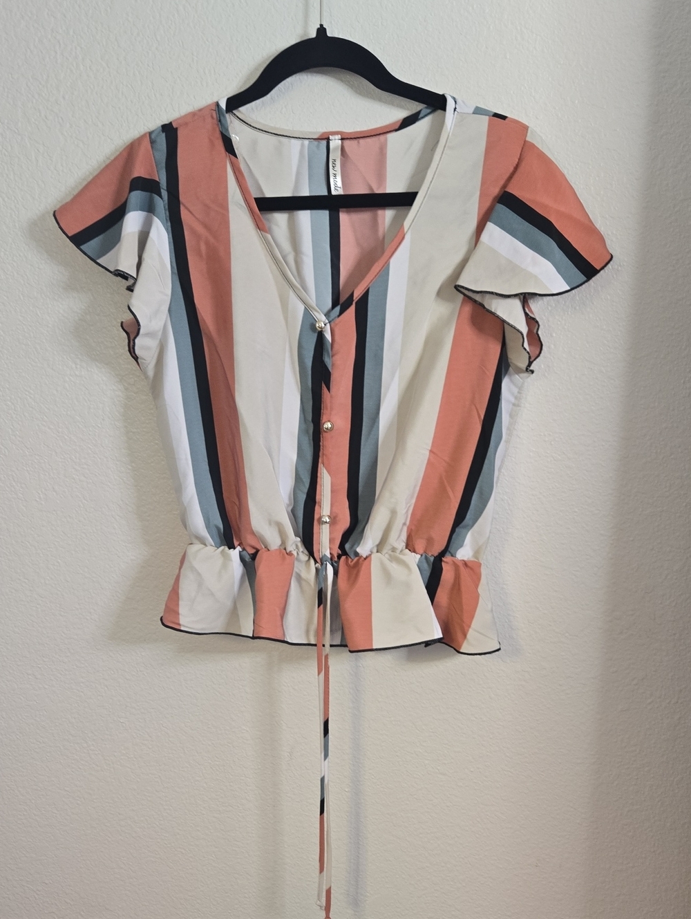 Button-Front Striped V-Neck Peplum Blouse in Peach & Cream